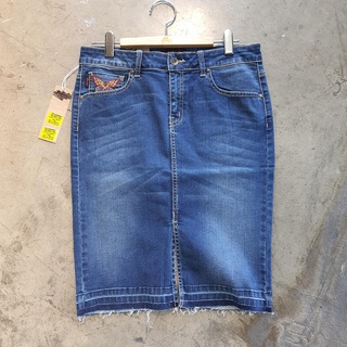 MC Jeans  (แม็ค ยีนส์)  ID: LAK2019  Mc lady ผ้ายืด ถ่ายจากสินค้าจริง  ขายชนShop  งานใหม่ไม่มีตำหนิ สินค้าแท้  100 %