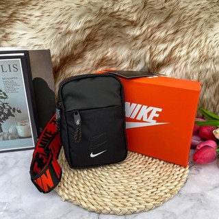 Nike Mini Bag กระเป๋าสะพายคาดอก  Code:B4D080364 แบรนด์แท้ 100% งาน Outlet