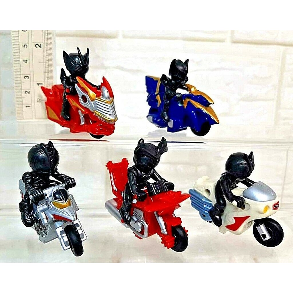 Bandai Masked Kamen Rider V1 Stronger Ryuki Knight With Motorcycle Bike Figure Set of 5 ชุดไข่กาชาปอง มอเตอร์ไซด์ มดแดง