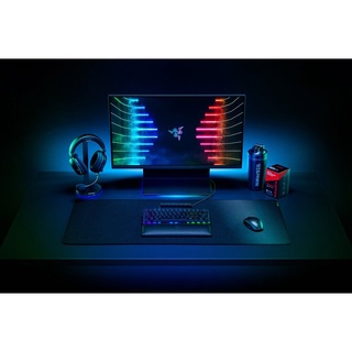 Razer Strider - XXL  Razer Strider - Hybrid Gaming Mouse Mat