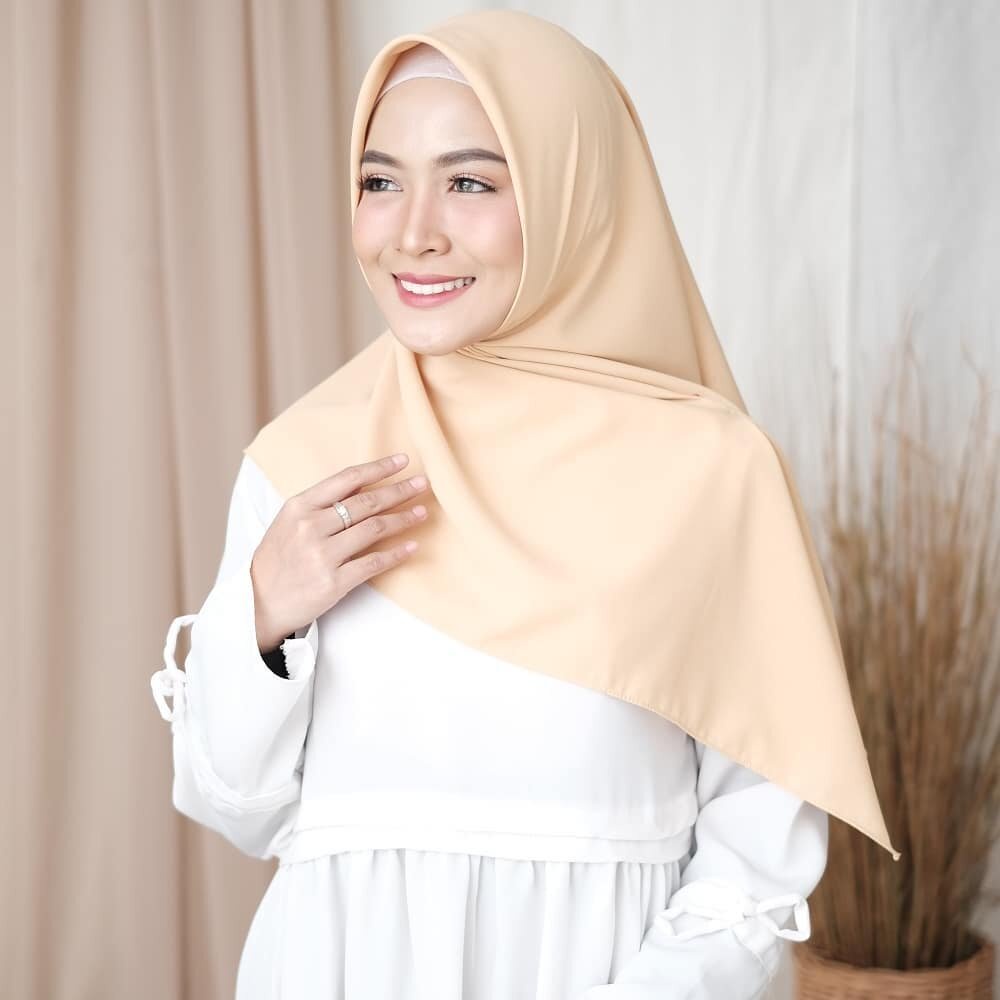 Fashion Shop HIJAB BELLA SQUARE / BELLA SQUARE / HIJAB POLLYCOTTON COKSU PREMIUM