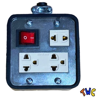 บล๊อคยางพาราแท้ 3 ช่องเสียบ สวิตซ์แลมป์ มีไฟ 4x4GPS-L ปลั๊กสนาม (Without power cord)