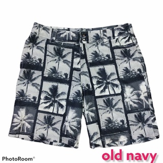 กางเกงขาสั้น Old Navy ลายต้นมะพร้าว