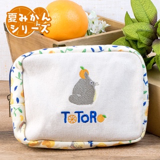 กระเป๋า My Neighbor Totoro Summer Orange Pouch ตรงลายด้านหน้าเป็นแบบปัก ด้านในมีหลายช่อง ขนาด 18 x 13 x 5.5 ซม.