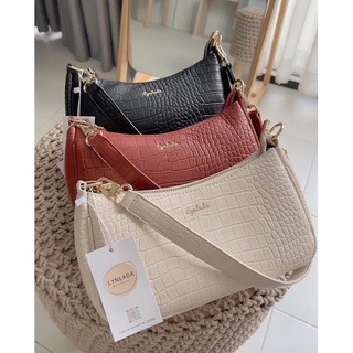 LYNLADA -กระเป๋ารุ่น ClassicLynda 💗พร้อมส่ง แถมฟรีถุงผ้าแบรนด์*ยอดขายอันดับหนึ่ง*