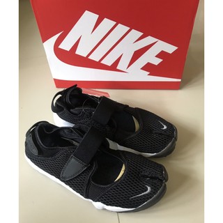 รองเท้า nike air rift ของใหม่ ไซส์25cm