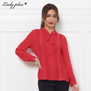 Lady Plus เสื้อเชิ๊ตคอผูกโบว์แต่งลูกไม้ | Bow Shirt with Lace เสื้อทำงาน เสื้อแขนยาว สีแดง