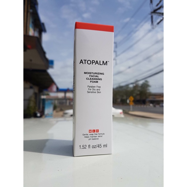atopalm moisturizing facial cleansing foam