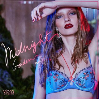 ชุดชั้นใน Sabina Viora Midnight Garden Party ลูกไม้สีฟ้า Size A32/70