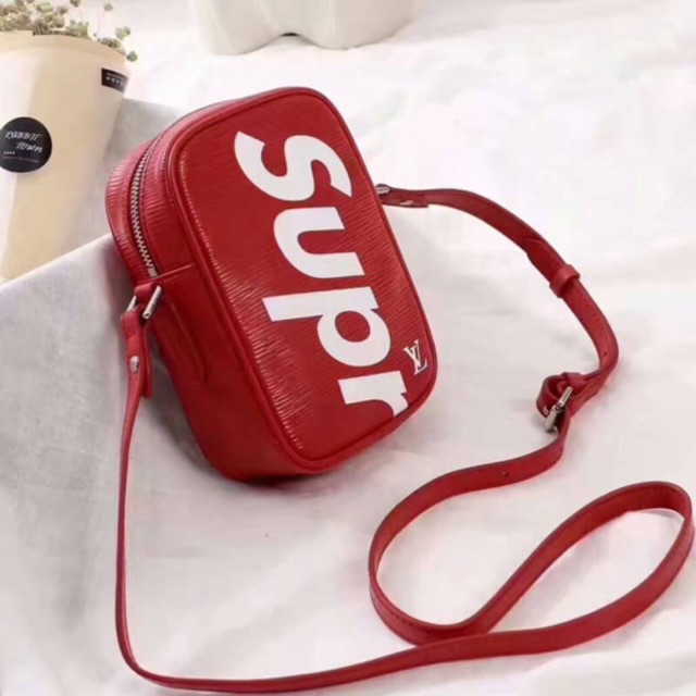 Louis Vuitton LV x Supreme Messenger Danube Epi PM Bag Red 