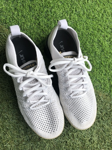 nike air vapormax plus metallic gold