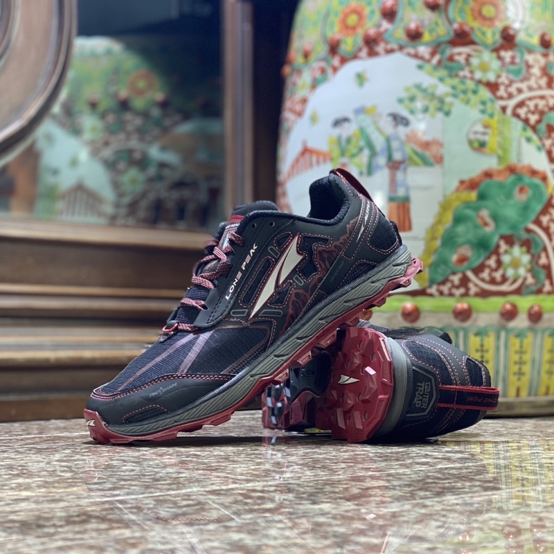 Altra deals peak 4.