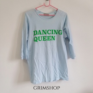 เสื้อยืดแขนยาวสีฟ้า สกรีนลาย Dancing queen น่ารักมากๆ หายากสุดๆ ซื้อเก็บ ไม่เคยใส่เลย พร้อมส่ง มีเก็บเงินปลายทาง