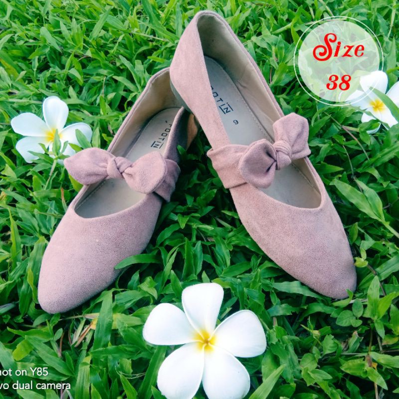 🌼FOOTIN🌼Women Shoe รองเท้าคัทชูส้นเตี้ย Size38