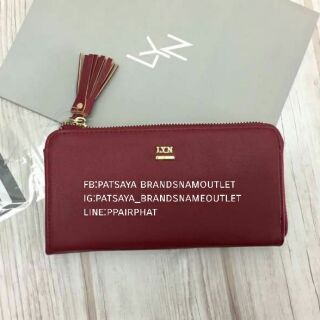 New arrival !!!  LYN Angely Long Wallet Bag 2017แท้💯outlet 
กระเป๋าสตางค์ใบยาวรุ่นใหม่ล่าสุดค่ะ!!!