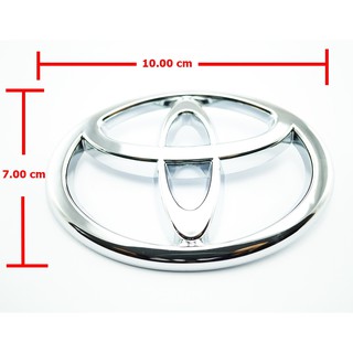 ป้ายโลโก้Toyota พลาสติกชุบโครเมี่ยมขนาด 10.0x7.0cm ติดตั้งด้วยเทปกาวสองหน้าด้านหลัง