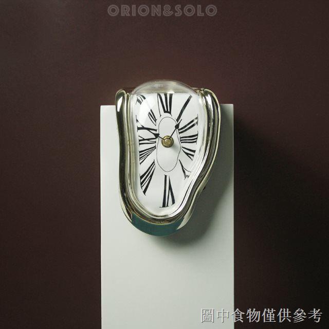 หรือ Orion Solo Orion Orion Solo/Mute Dali Twisted Art Clock Alien-Shaped Melting Wall Clock เครื่อง
