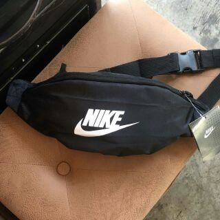 🐣NIKE Heritage hips bag🐣  กระเป๋าคาดเอว คาดอก  สีดำ