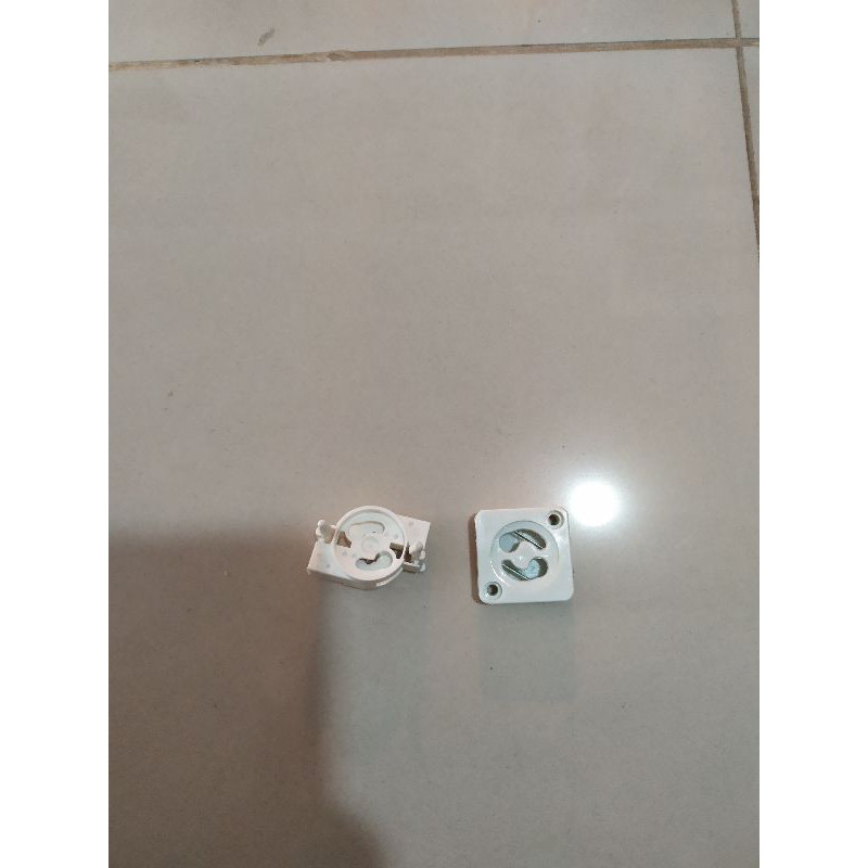 เต้ารับสตาร์ทเตอร์ใช้กับโคมไฟทั่วไป(ราคาต่อ1ชิ้น)