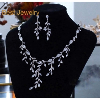 Best Jewelry ชุดเพชรcz สร้อยคอเพชร+ ต่างหู งานเพชร CZ เกรดพรีเมี่ยม จัดส่งฟรี