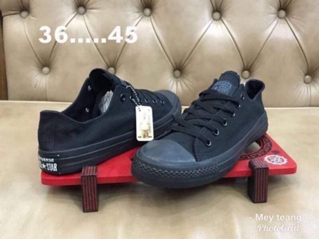 งานแฟชั่น Convers สีดำล้วน สีสุภาพ ใส่ได้หลายโอกาส