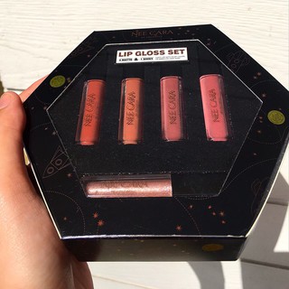 นีคาร่า ลิปกลอสเซท (5 แท่ง) 4 แมทท์ &amp; 1 ชายน์นี่ Nee Cara Lip Gloss Set 4 Matte &amp; 1 Shiny 7g.