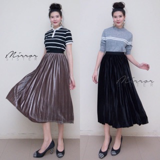 "Hana pleated velvet skirt"