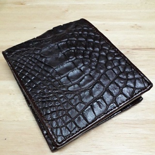 crocodile leg wallet กระเป๋าหนังจระเข้ส่วนขาสีน้ำตาล