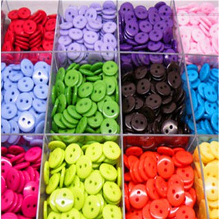 กระดุมเรซิ่น ทรงกลม สีหวาน แบบ 2 รู สำหรับตกแต่งสมุดภาพ งานเย็บปัก 100 ชิ้น