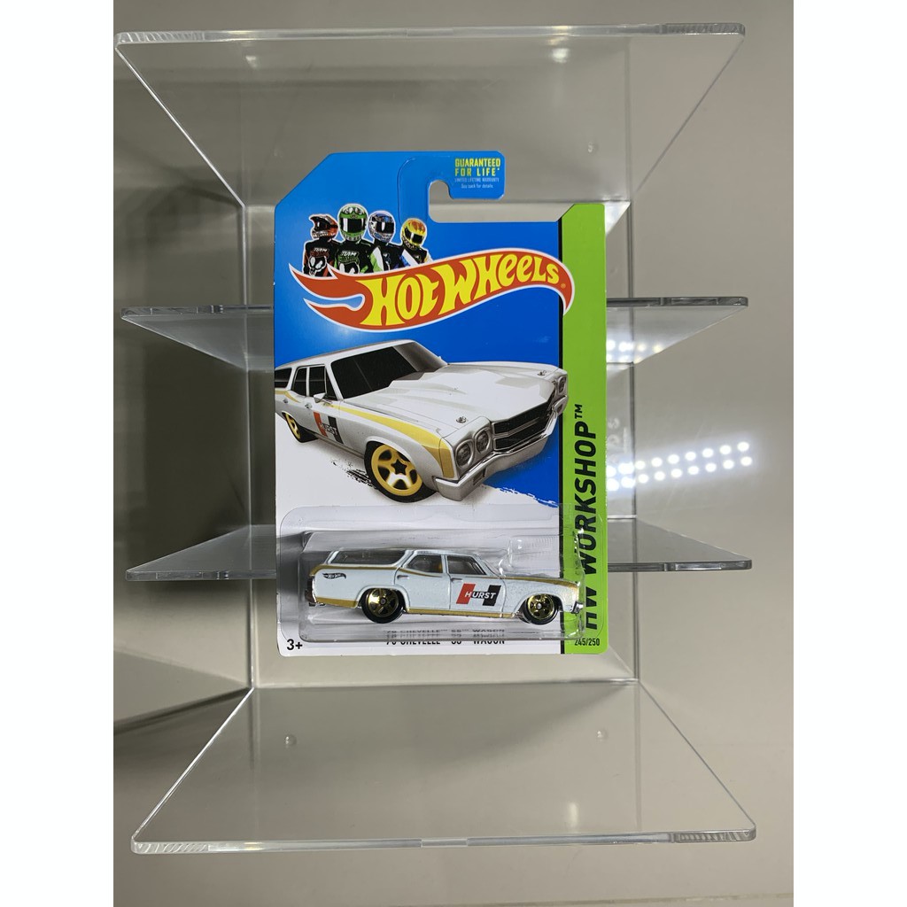 Hot wheels CHEVELLE SS WAGON (White&Gold)