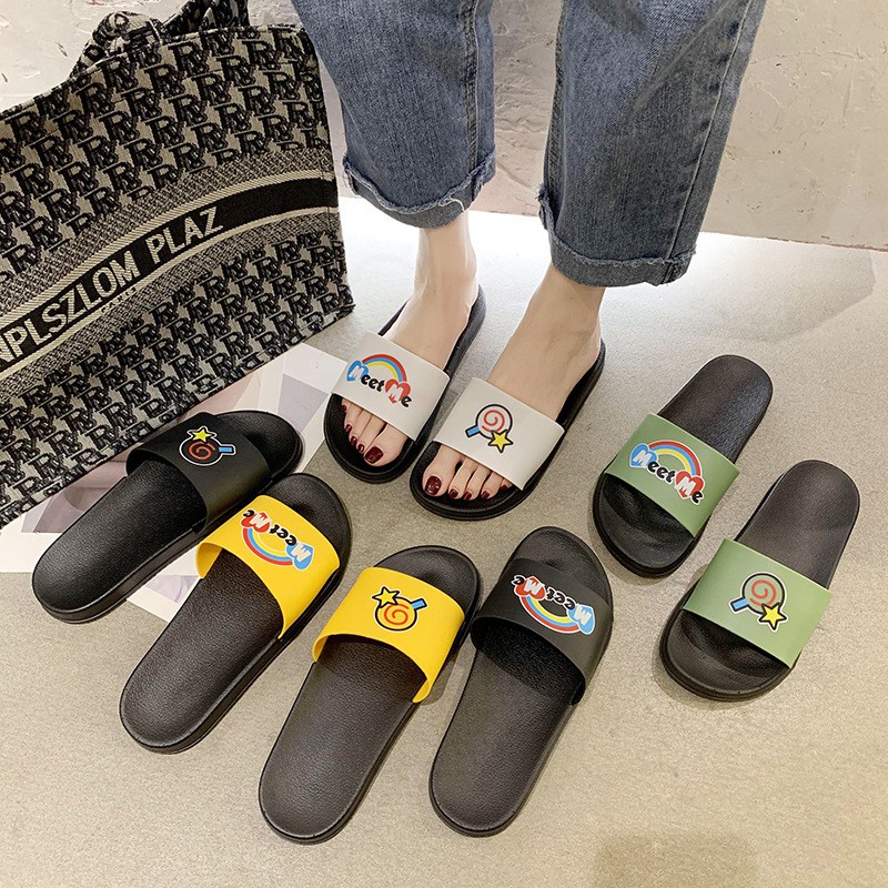 รองเท้าแตะ  (MeetMe) ลายอมยิ้ม รองเท้าแตะยางพื้นนุ่มใส่สบาย （แนะนำให้ซื้อเพิ่ม1เบอร์) 🍭🍭