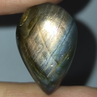 พลอย หลังเบี้ย หยดน้ำ ลาบราโดไรท์ ธรรมชาติ แท้ หินพ่อมด ( Natural Labradorite ) หนัก  17.59 กะรัต