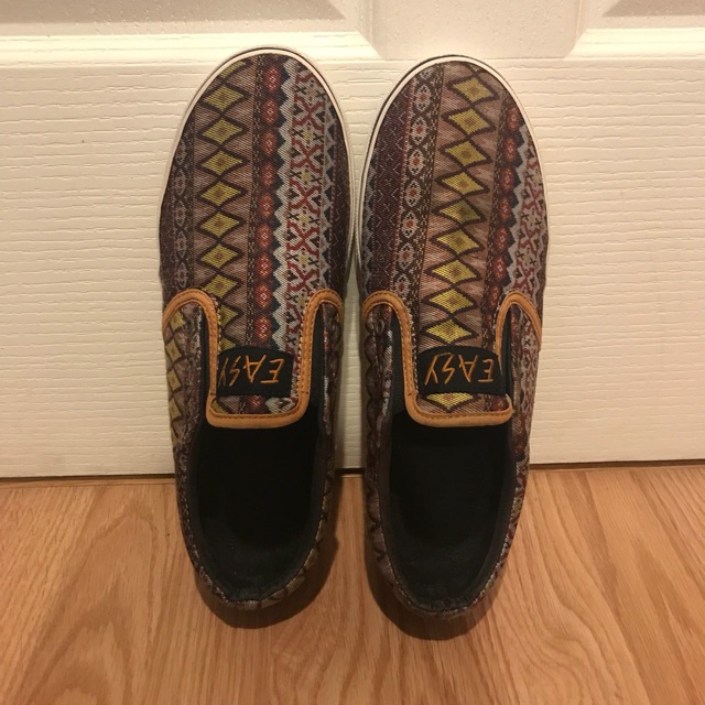 รองเท้าผ้าใบ ยี่ห้อFALLEN รุ่นThe Easyไซร้ 45 29cm