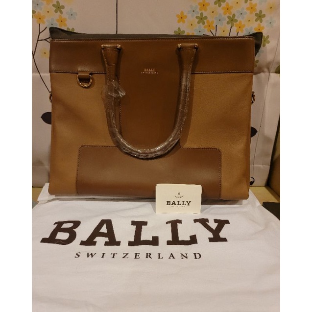 Bally กระเป๋าโน้ตบุ้ค ใส่เอกสาร หนังนิ่ม สีน้ำตาล ของแท้ 💯💫