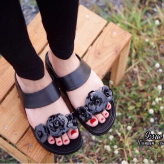 Flower fitflop