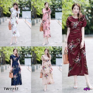 Maxi Dress เดรสยาวลายดอกกุหลาบ ดีเทลแต่งผ้าระบายด้านหน้า