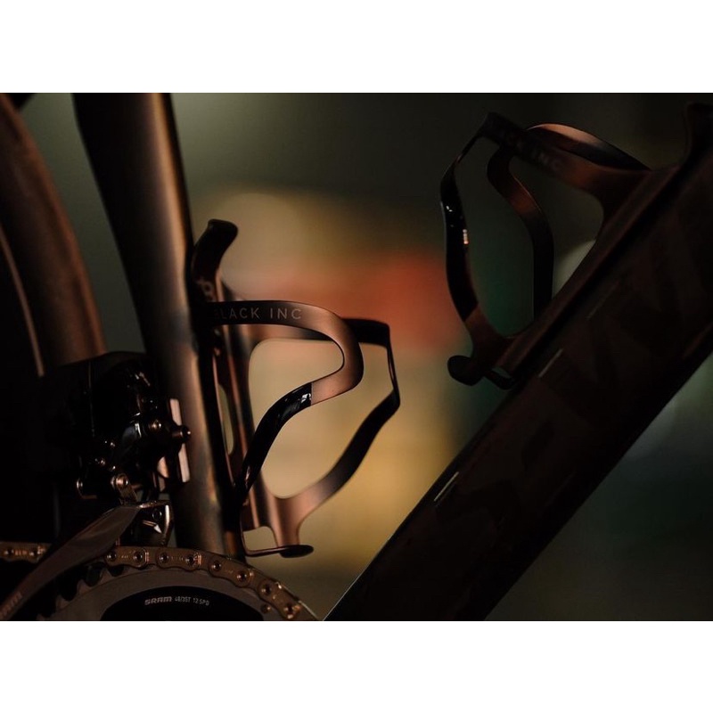 ขากระติก BLACK INC CARBON BOTTLE CAGE