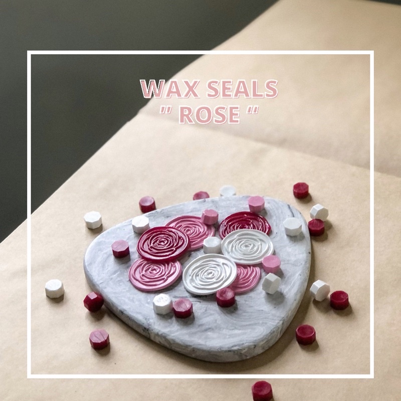สั่งเพิ่มจำนวนได้ ตราประทับครั่งสำเร็จรูป wax seal stamp ไม่มีขั้นต่ำ ติดง่าย สะดวก น่ารัก สวย มีหลายลาย หลายสีค่ะ