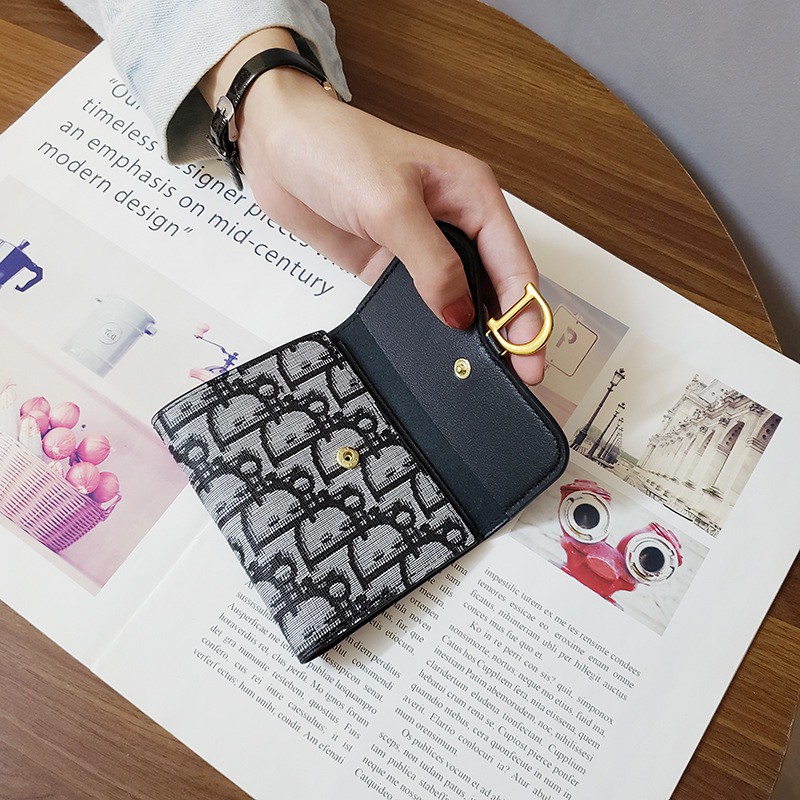 แฟชั่น All-Match Pattern Letter D Buckle Coin Purse Simple Folding Hand Card Holder
