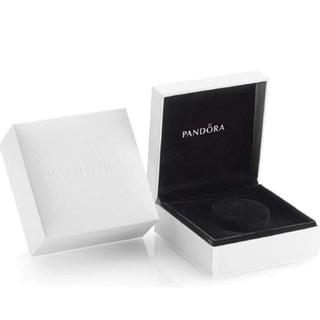 Pandora bracelet white box กล่องกำไล แท้100% (มีทั้งกล่องรุ่นใหม่ และรุ่นเก่า)