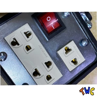บล๊อคยางพาราแท้ 3 ช่องเสียบ สวิตซ์แลมป์ มีไฟ 4x4GPS-L ปลั๊กสนาม (Without power cord)