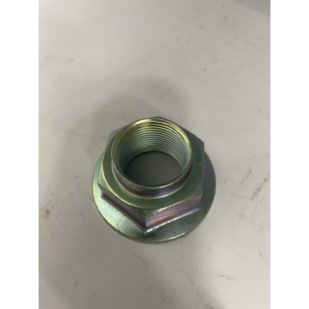 (ของแท้) UM5133042A หรือ D65133042A น๊อตหัวเพลา MAZDA BT-50 (2008-2011) หรือ Mazda3 BL เช็คตรงรุ่นทางแชทก่อนสั่งซื้อ