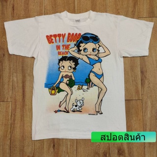 BETTY BOOP IN THE BEACH 🏖️  ลายเสื้อการ์ตูน ลายเสื้อการ์ตูนวินเทจ เบตตี้บูฟ ลายนี้มีมาน้อยรีบจัดนะคะ