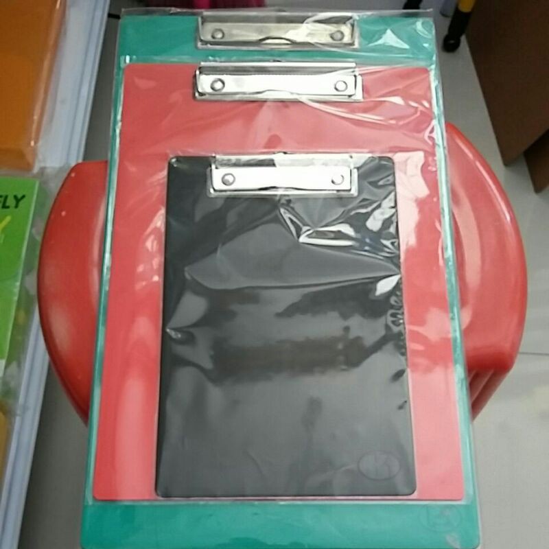 คลิปบอร์ด พลาสติก A4 , F4