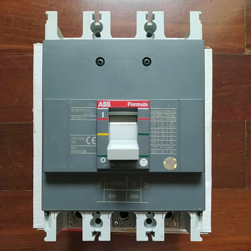 เบรคเกอร์ ABB A2C 250 Circuit breaker 3P 200A