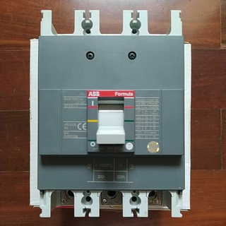 เบรคเกอร์ ABB A2C 250 Circuit breaker 3P 200A