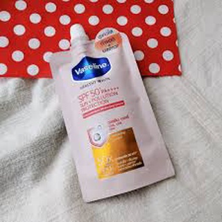 VASELINE-Healthy White Sun + Pollution Protection Serum SPF50+ PA++++วาสลีน เจลลี่ กันแดด แบบซองขนาด 30มล.