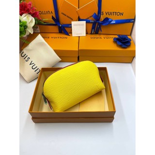 Louis vuitton cosmetic bag Grade vip size 16cm อปก.full box set