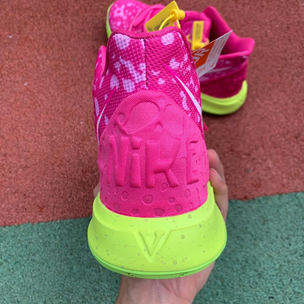 Patrick star best sale nike shoes