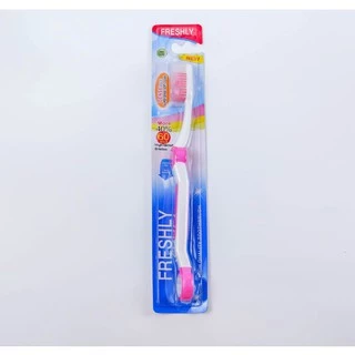 [แพ็ค 12 ด้าม] แปรงสีฟัน Freshly ขนนุ่ม คละแบบ